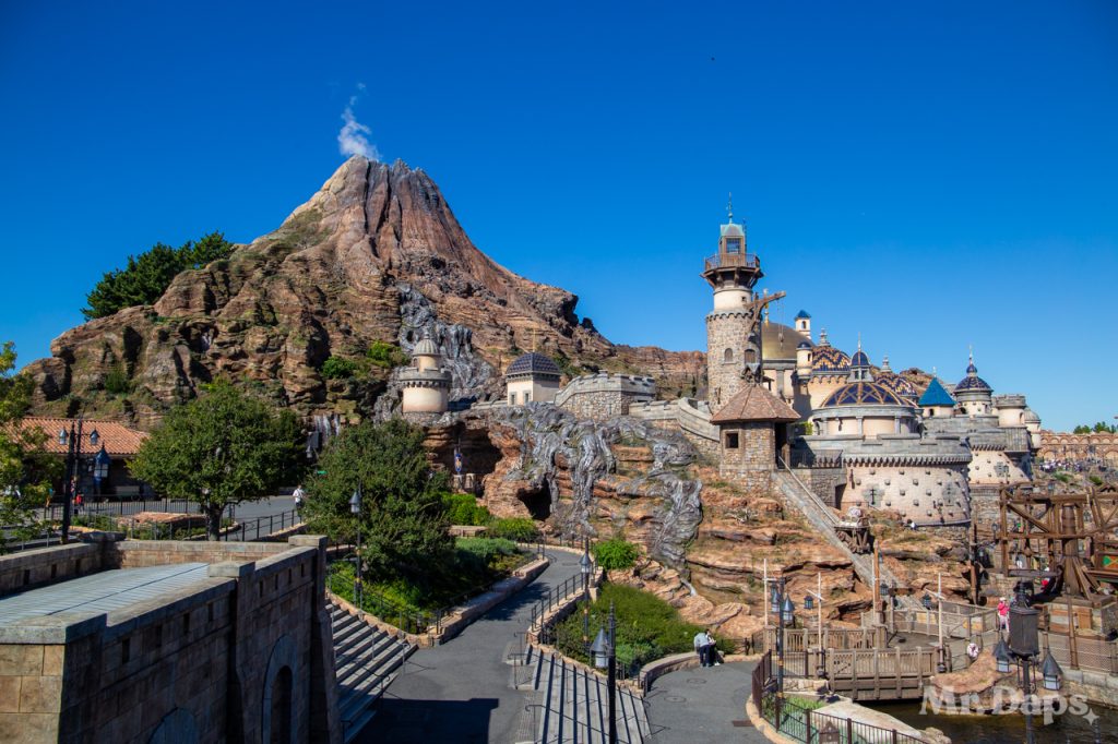 Tokyo DisneySea - Mr. Daps Goes to Japan