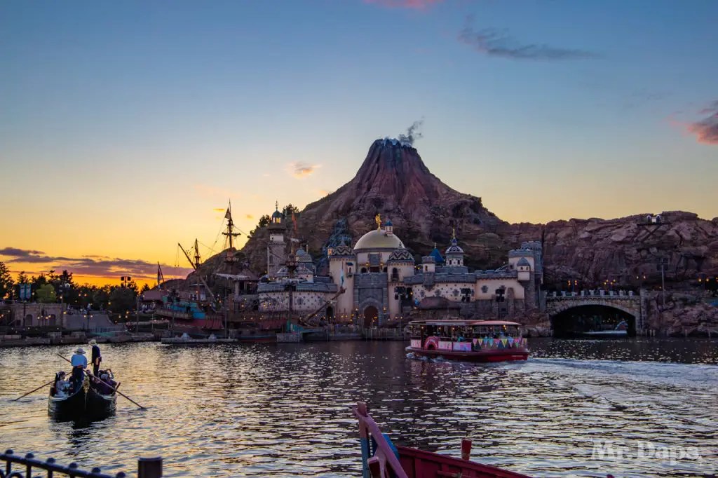 Tokyo DisneySea - Mr. Daps Goes to Japan