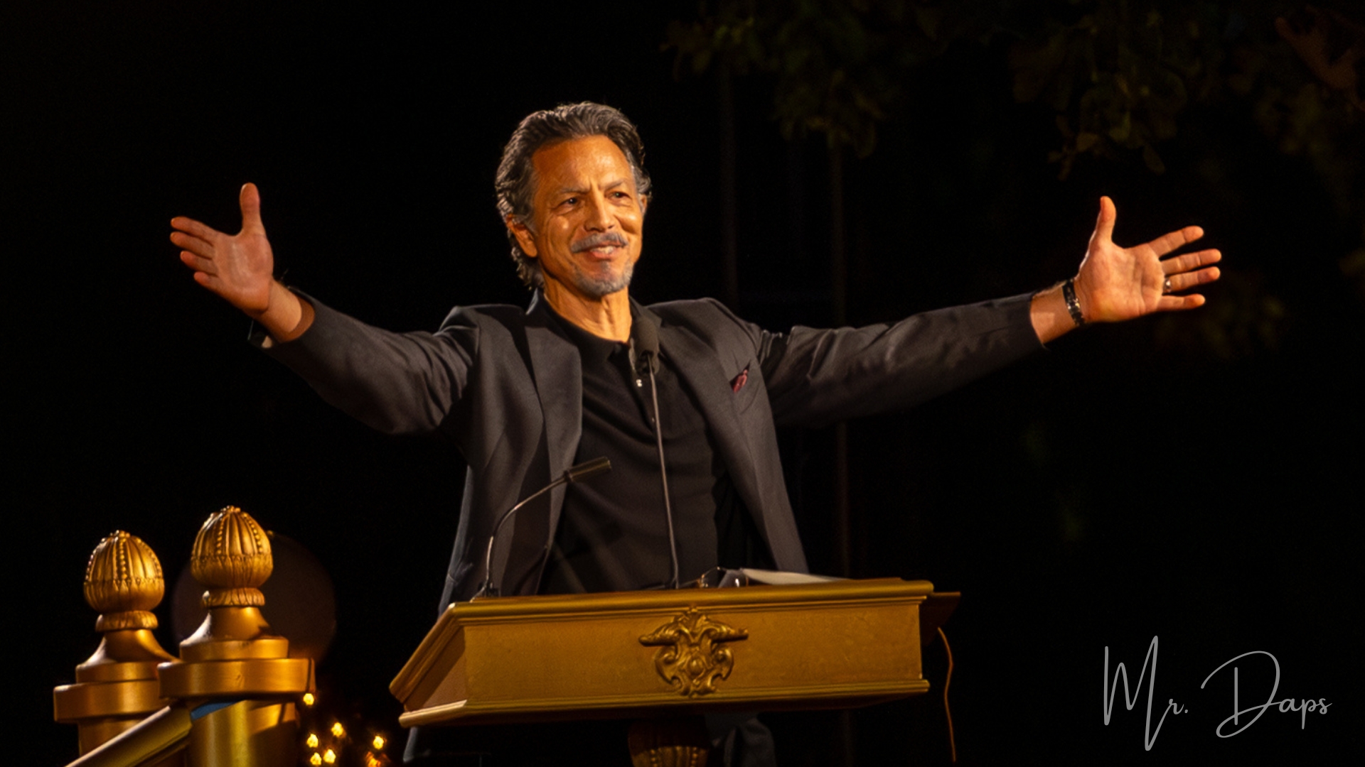 A Lovely Saturday Candlelight Processional